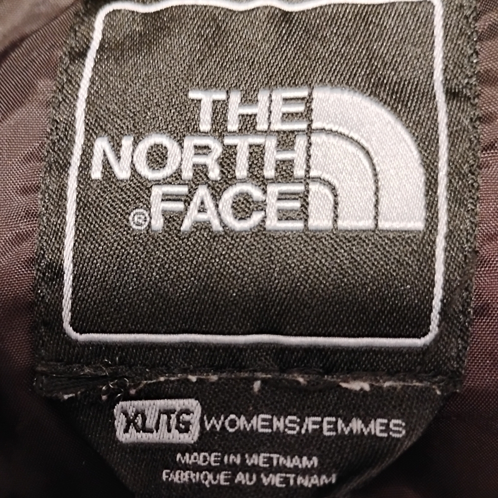 Ladies| The North Face Red Puffer Vest | Size XL - Picture 3 of 9